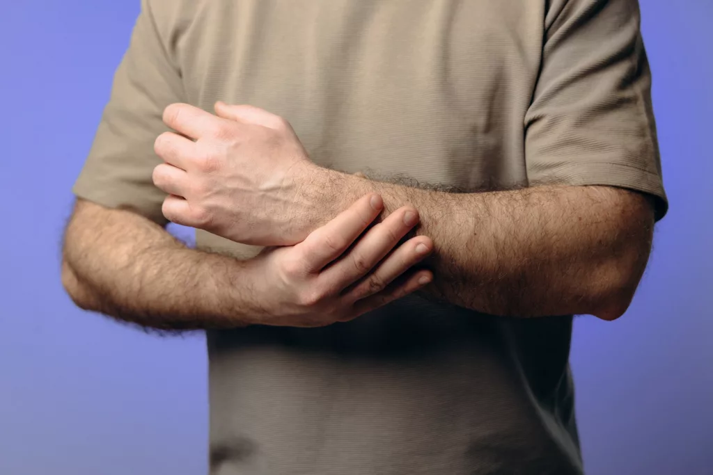Prise en charge Fracture poignet Bordeaux - Clinique de la Main - Dr Agout - Dr Dufournier - Dr Prénaud